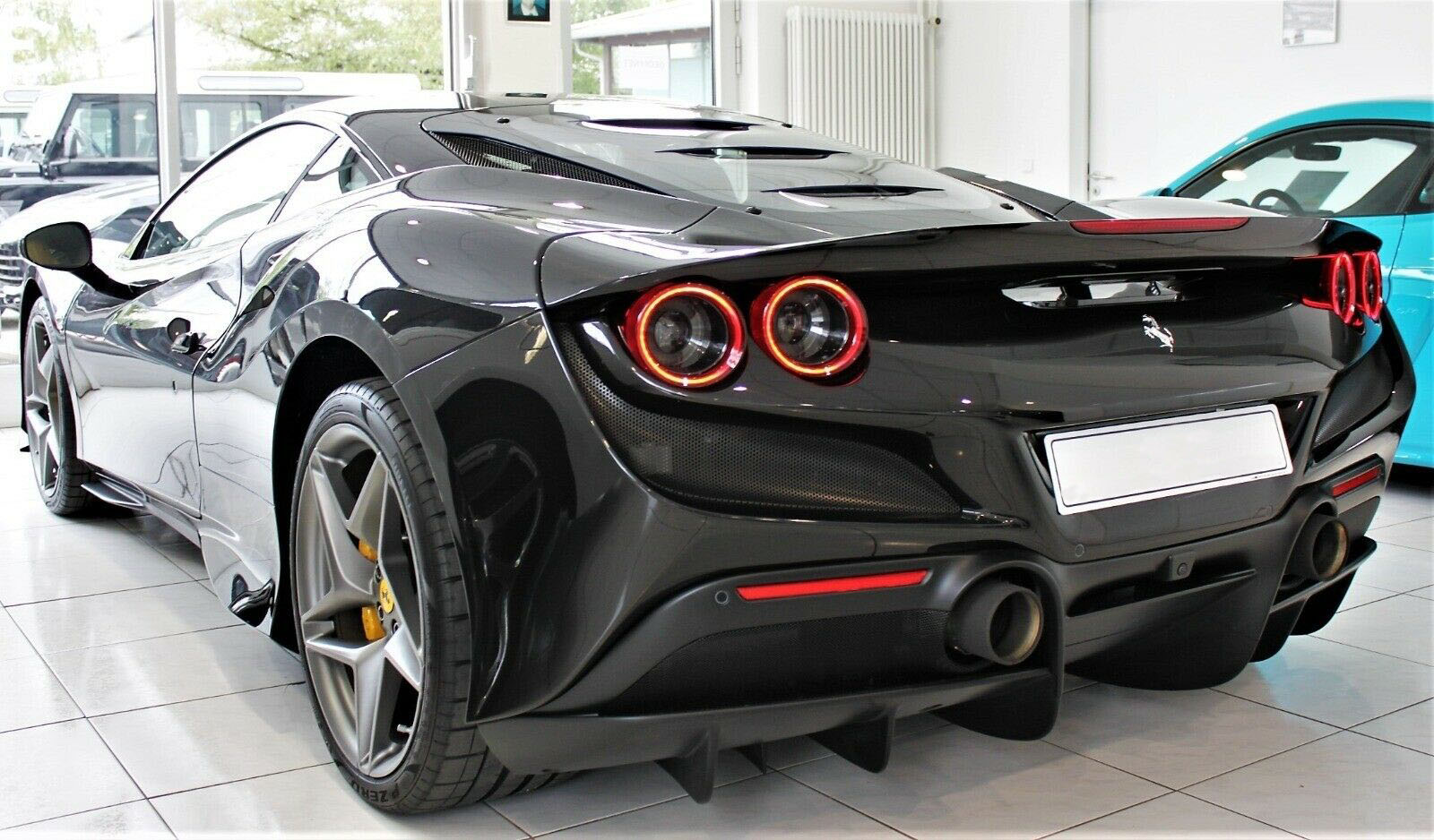 ferrari-f8-tributo-daytona