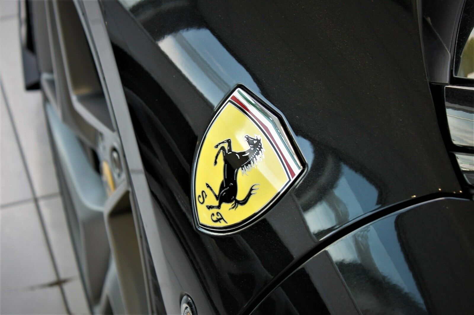 ferrari-f8-tributo-daytona