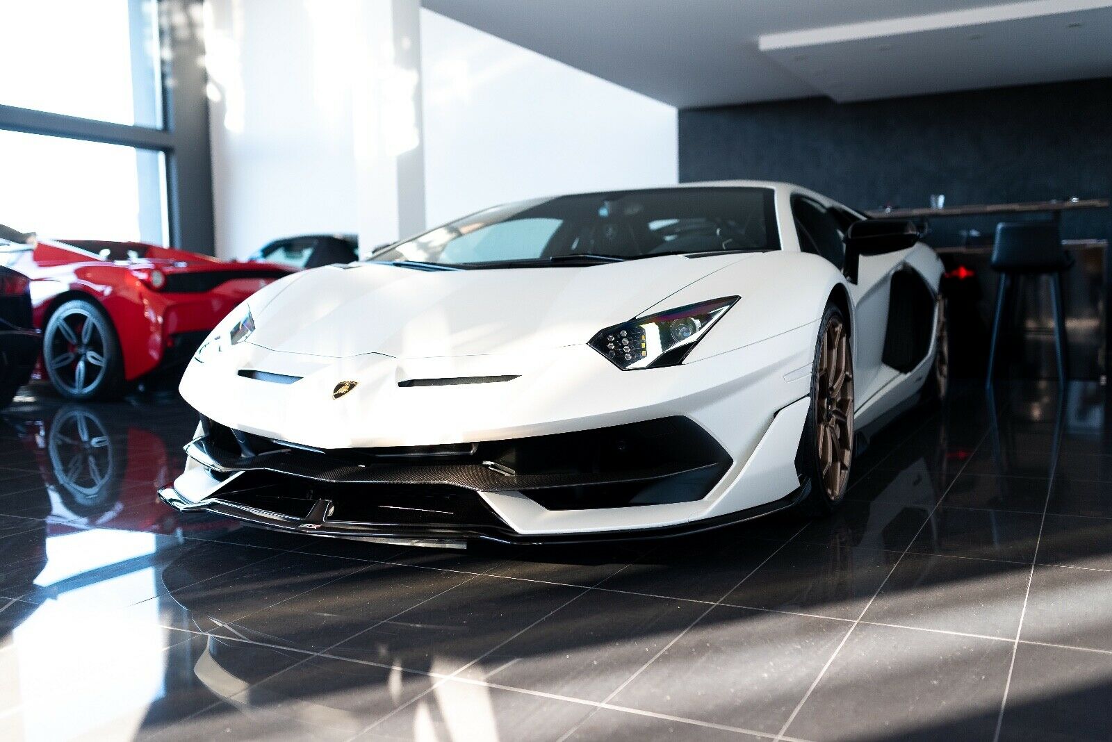 lamborghini-aventador-svj