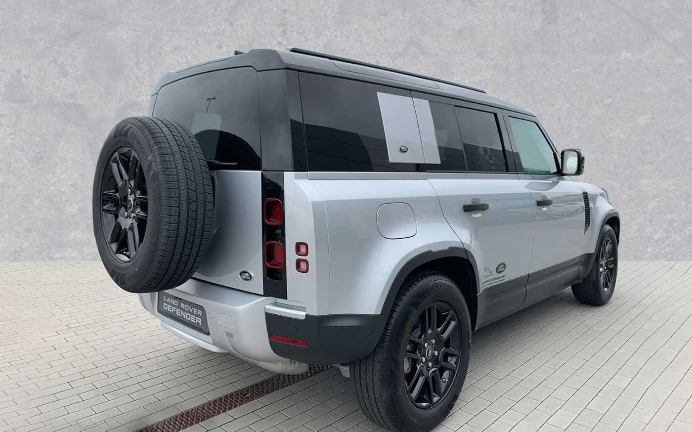 land-rover-defender-110