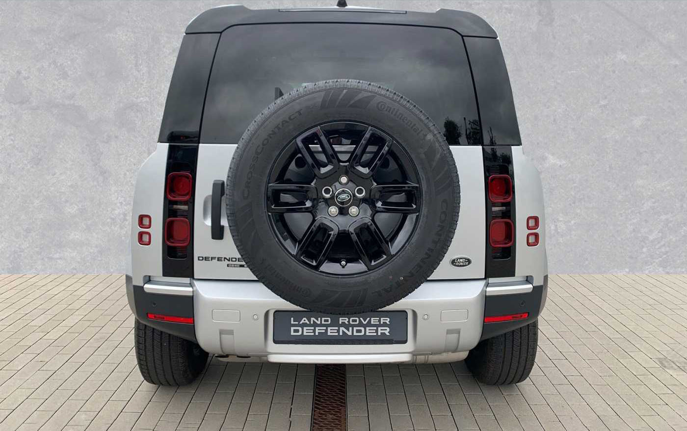 land-rover-defender-110