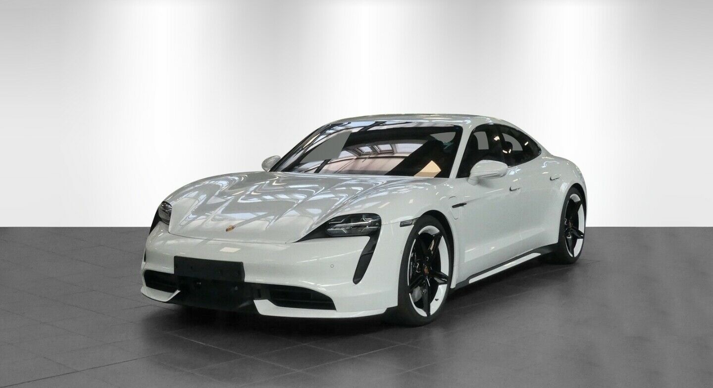 2019-porsche-taycan-turbo