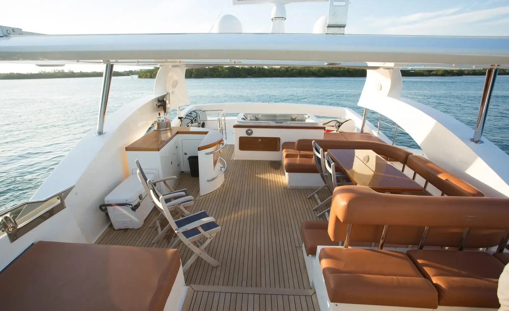 aicon-blue-ocean-85-ft