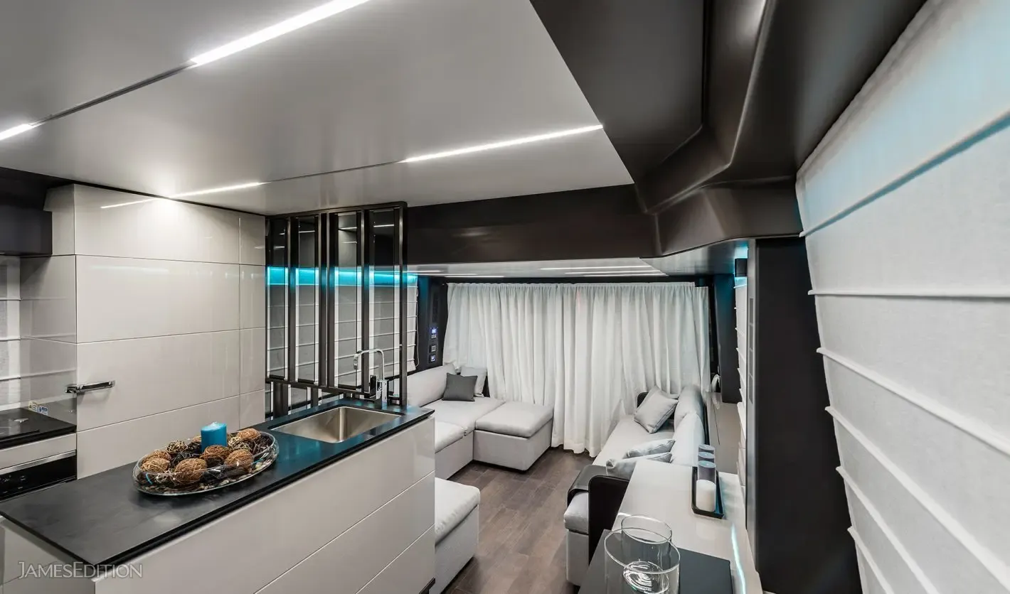 cranchi-yacht-fly-56-ft