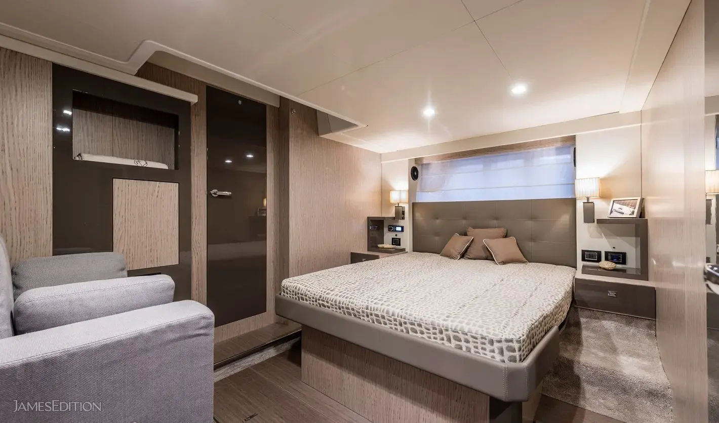 cranchi-yacht-fly-56-ft