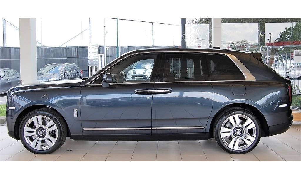 rolls-royce-cullinan-suv