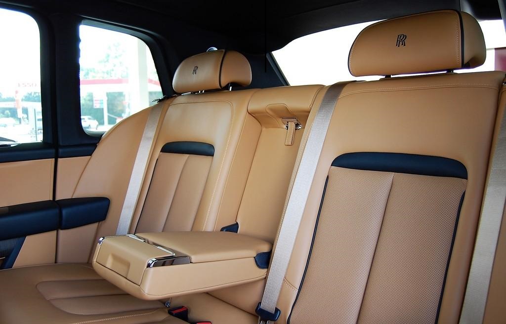 rolls-royce-cullinan-suv