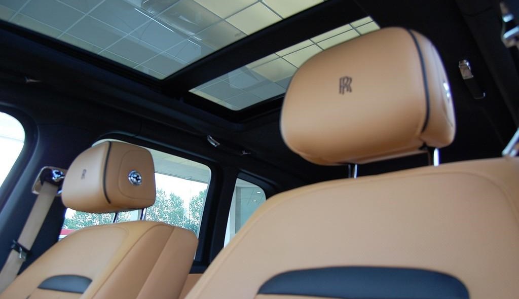 rolls-royce-cullinan-suv