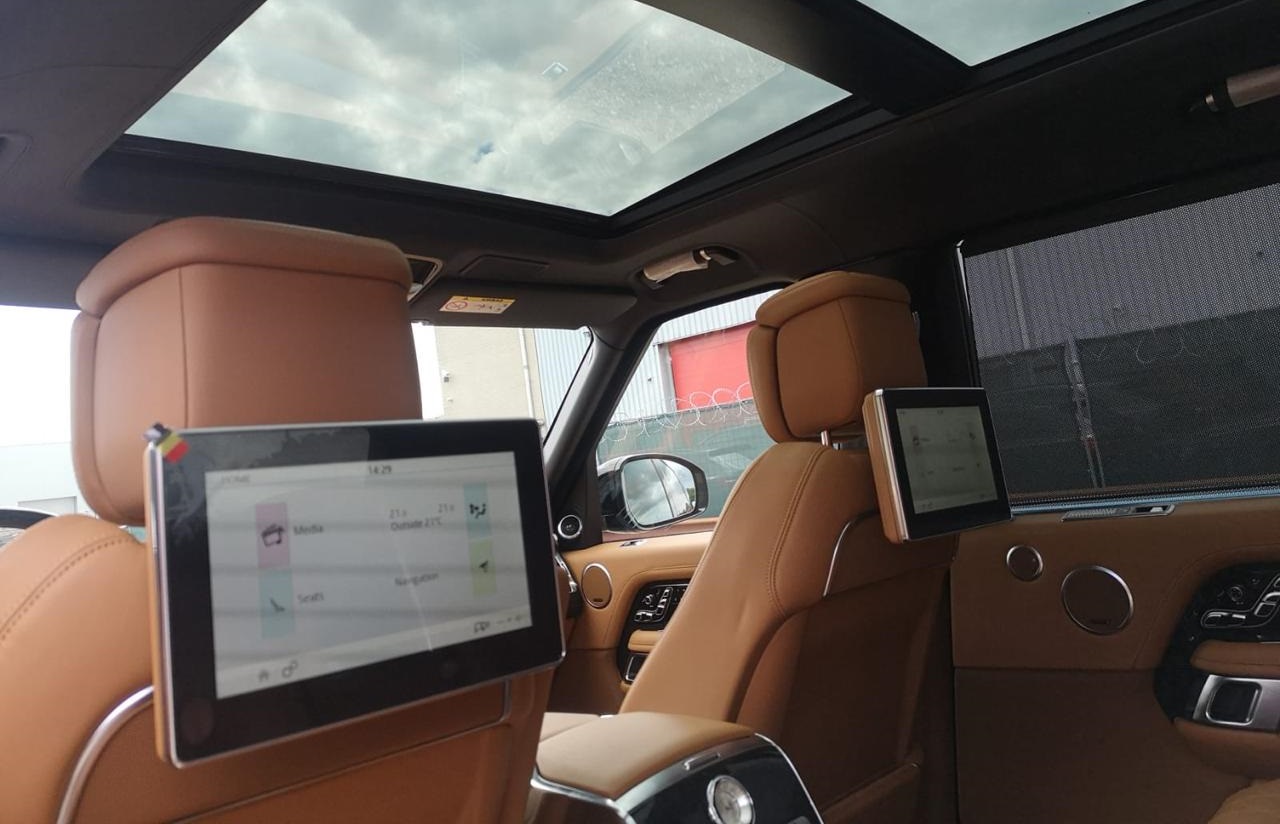 2020-range-rover-3-0l-p400-sv-lwb