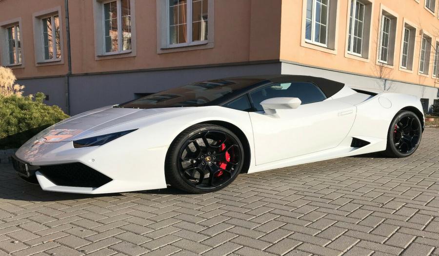 2019 LAMBORGHINI HURACÁN 